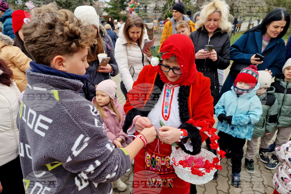 Велико Търново - посрещане на Баба Марта