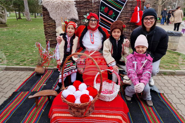  Велико Търново - посрещане на Баба Марта
