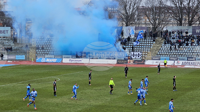 Дунав и Вихрен си вкараха четири гола през второто полувреме и завършиха наравно във Втора лига