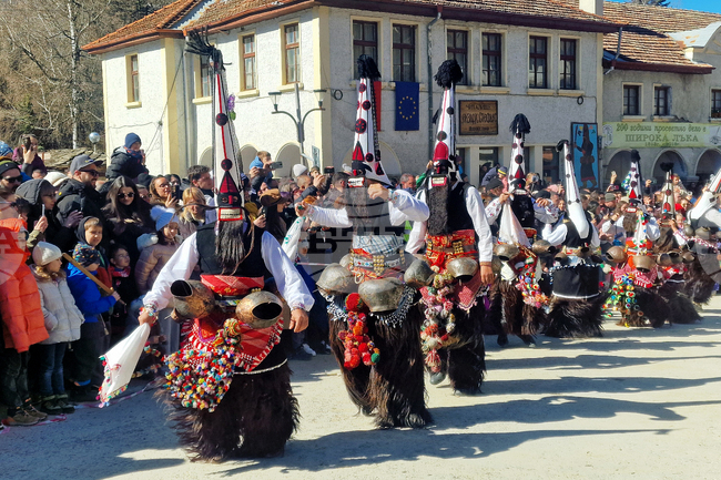 Село Широка лъка - Песпонеделник