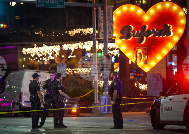 Трима души бяха убити и 14 бяха ранени при стрелба в бар в американския щат Тексас