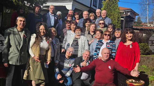 Бивши служители отбелязаха 38 години от създаването на Регионалното управление на образованието в Разград