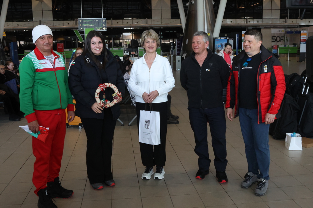 Весела Лечева изпрати с мартеница и икона участничката в Паралимпийските игри Стела Янчовичина