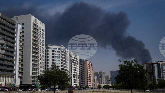 Силни експлозии бяха чути днес в Дубай, Доха и Манама, предаде Франс прес 