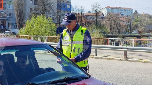 В Ловешка област по време на акция „Зима“ са проверени близо 4600 превозни средства 