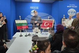 Турция - Национален пресклуб на БТА Анкара - деца - подаръци