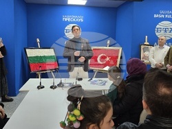 Турция - Национален пресклуб на БТА Анкара - деца - подаръци