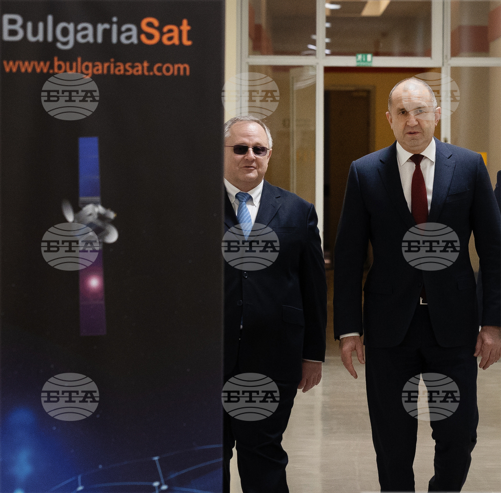 Президентът Румен Радев: България може да се развива като водещ фактор в областта на сателитните комуникации в нашия регион