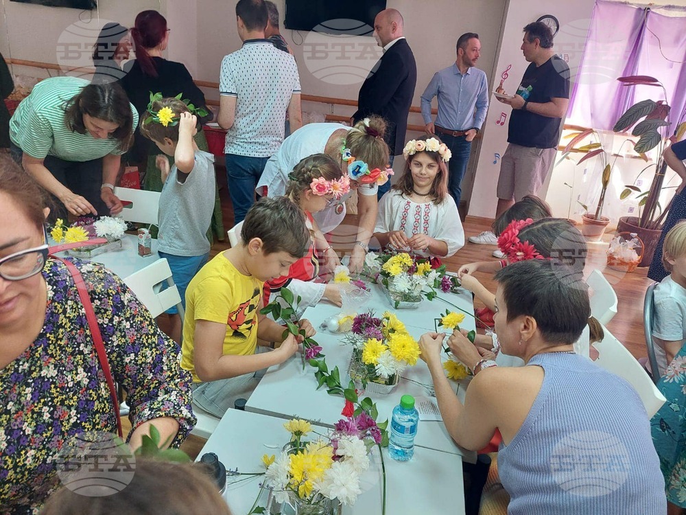 Празнуваха Лазаровден в родно училище в Абу Даби