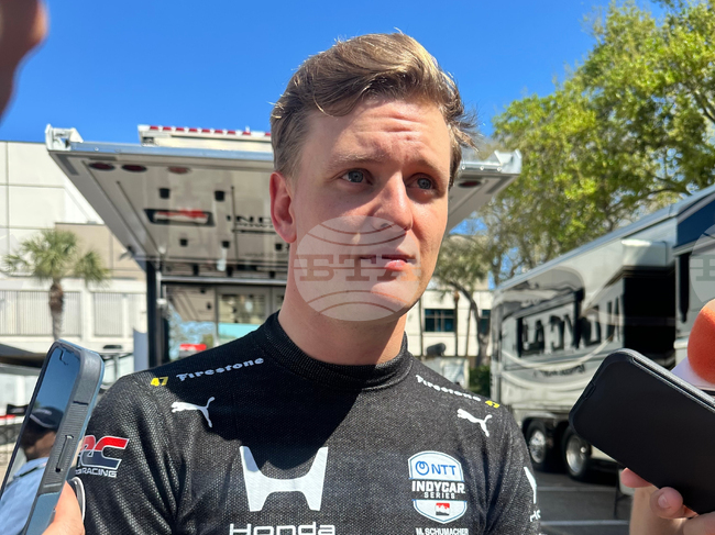 Мик Шумахер иска да забрави разочароващия си дебют в ИндиКар
