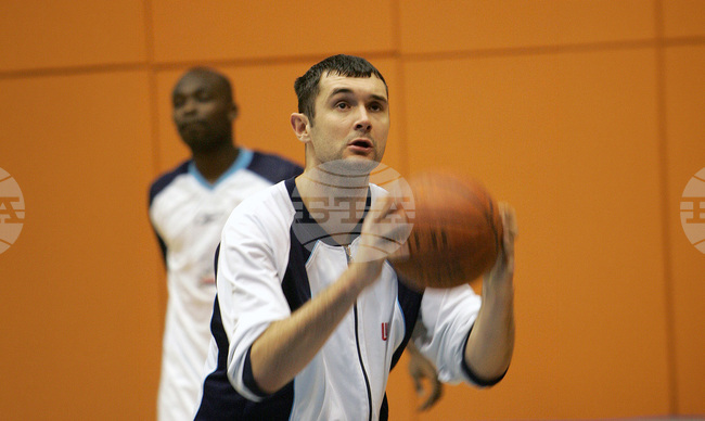 Бойко Младенов - състезател по баскетбол