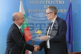 Министерство на здравеопазването - обществена поръчка за доставка на хеликоптери за нуждите на спешна медицинска помощ по въздух