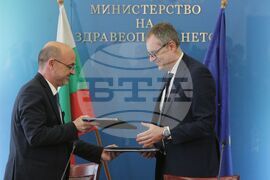 Министерство на здравеопазването - обществена поръчка за доставка на хеликоптери за нуждите на спешна медицинска помощ по въздух