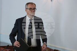 Министерство на здравеопазването - обществена поръчка за доставка на хеликоптери за нуждите на спешна медицинска помощ по въздух