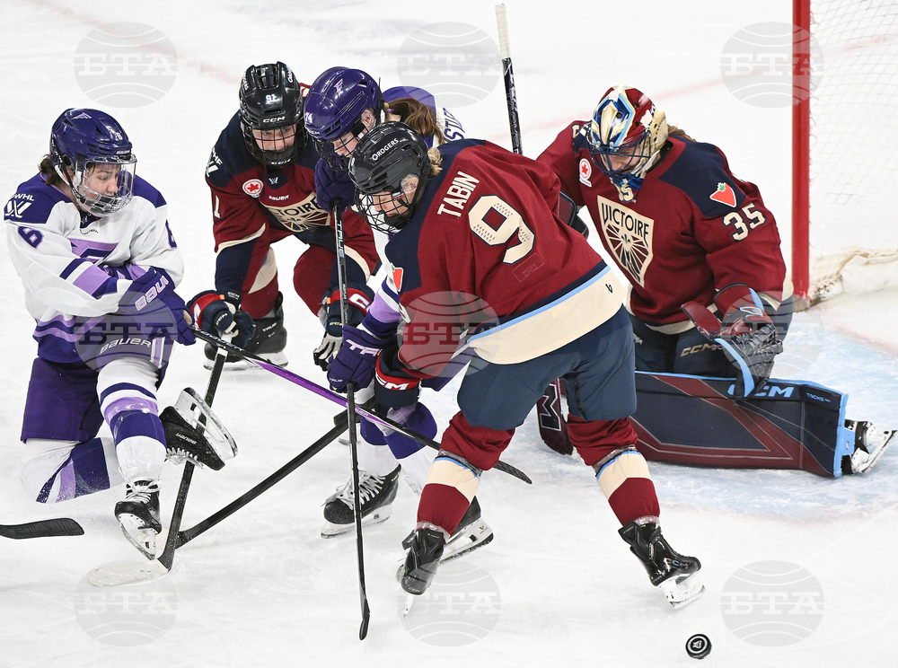 PWHL Frost Victoire Hockey