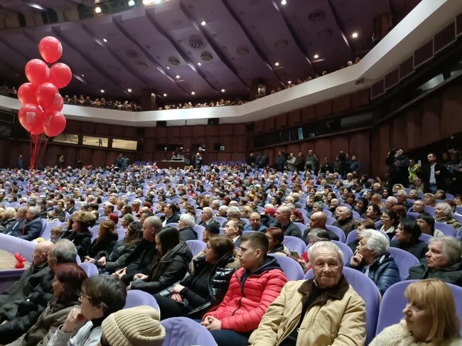 Нинова във Варна: Да се спре временно вносът от Украйна, за да спасим българското земеделие