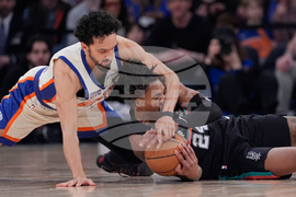 APTOPIX Spurs Knicks Basketball