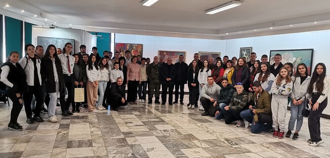 Община Ловеч: Ученици от клубовете „Приятели на армията“ от Карлово, Клисура и Сопот посетиха Ловеч