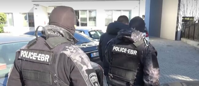 Прокуратурата в Северна Македония повдигна обвинение за сексуално насилие над непълнолетни и изготвяне на порнографски материали срещу 10 лица