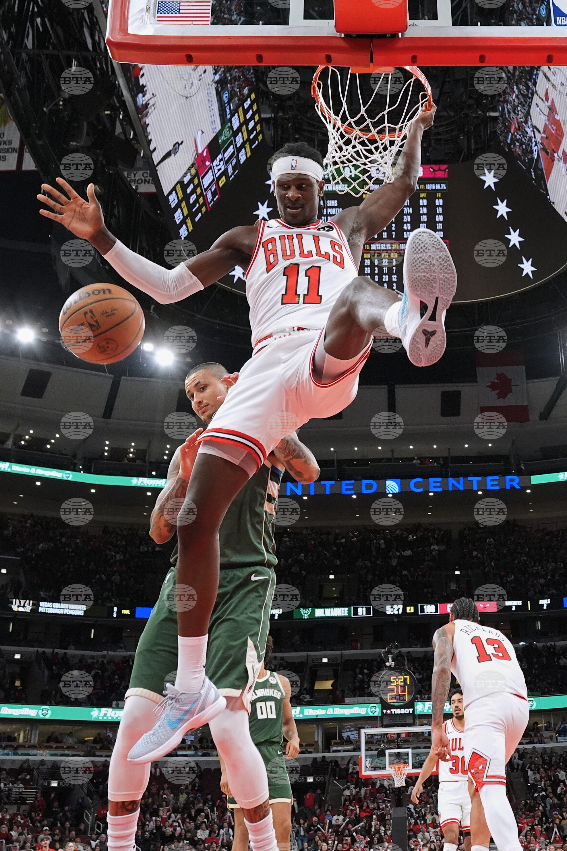 APTOPIX Bucks Bulls Basketball