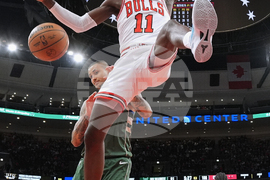 APTOPIX Bucks Bulls Basketball