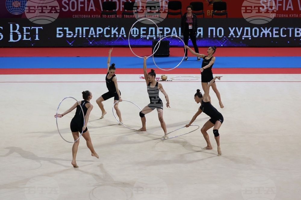 Художествена гимнастика - тренировка - ансамбъл