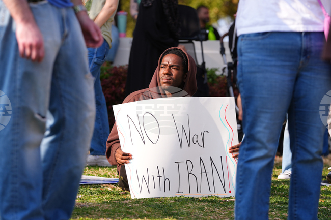 Загиналите в Иран при американско-израелските удари до момента са 555, съобщи Иранското дружество на Червения полумесец