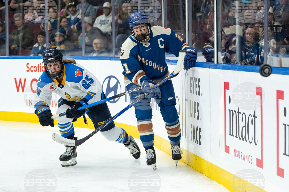 PWHL Sceptres Goldeneyes Hockey