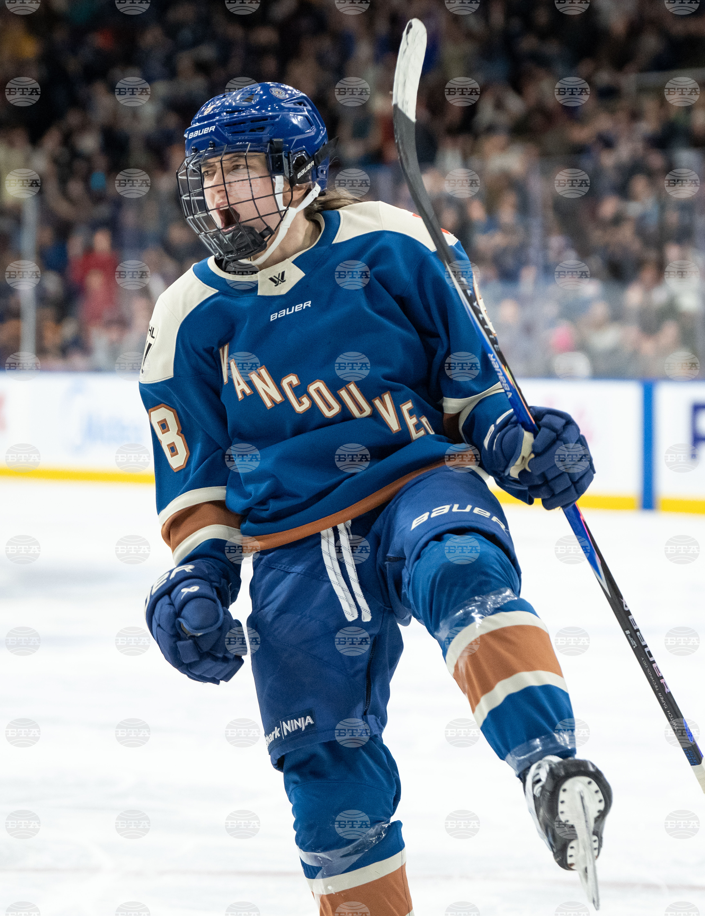 PWHL Sceptres Goldeneyes Hockey