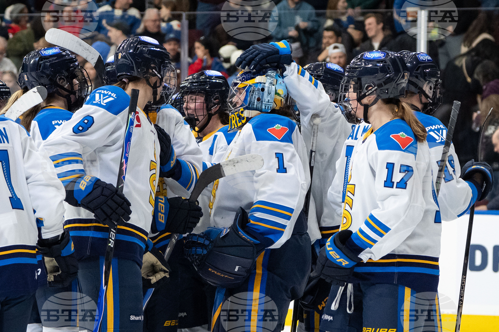 PWHL Sceptres Goldeneyes Hockey