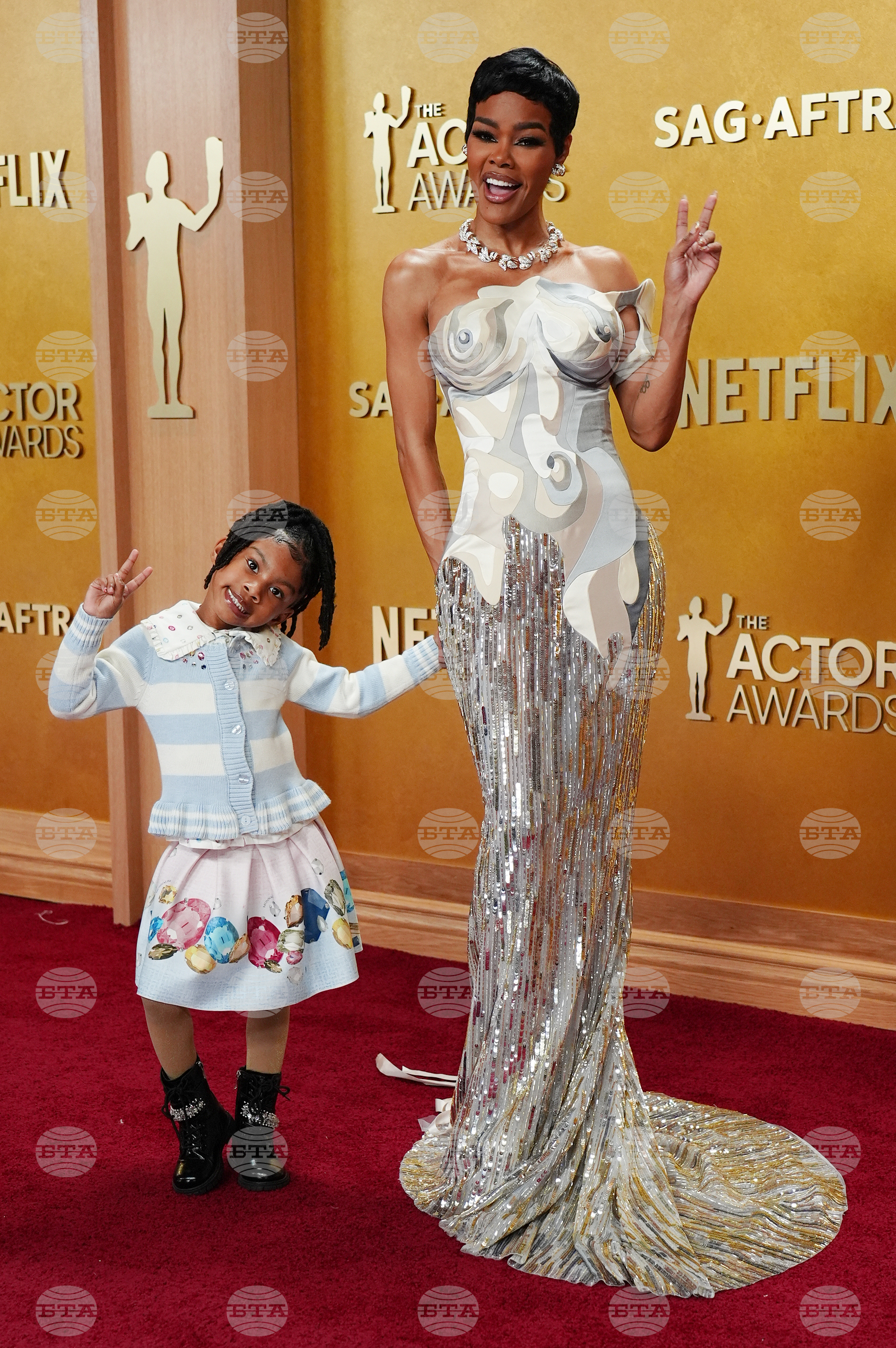 APTOPIX 32nd Annual Actor Awards