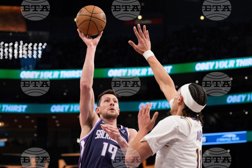 Kings Lakers Basketball