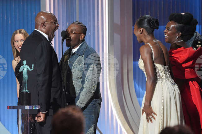 APTOPIX 32nd Annual Actor Awards - Show