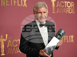 APTOPIX 32nd Annual Actor Awards - Press Room