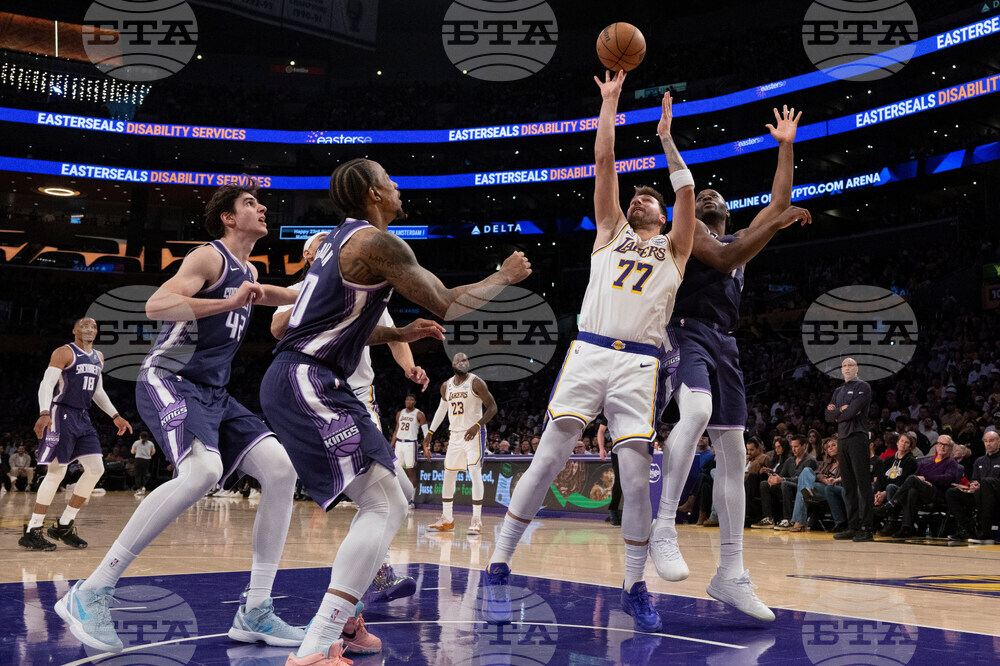 Kings Lakers Basketball