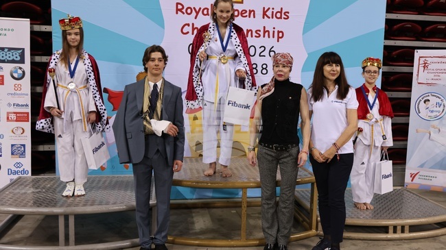 Княгиня Калина награди победителите в детската надпревара Royal Kids Open от международния турнир по таекуондо България Оупън G2
