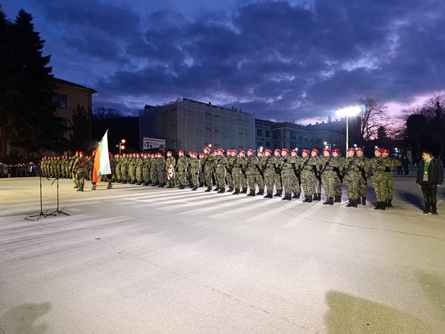 Шумен отбелязва Националния празник на България с концерт, велообиколка и тържествена заря-проверка