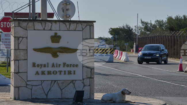 Дроновете, ударили британската база Акротири в Кипър, са били изстреляни от Ливан, съобщава кипърската агенция КНА