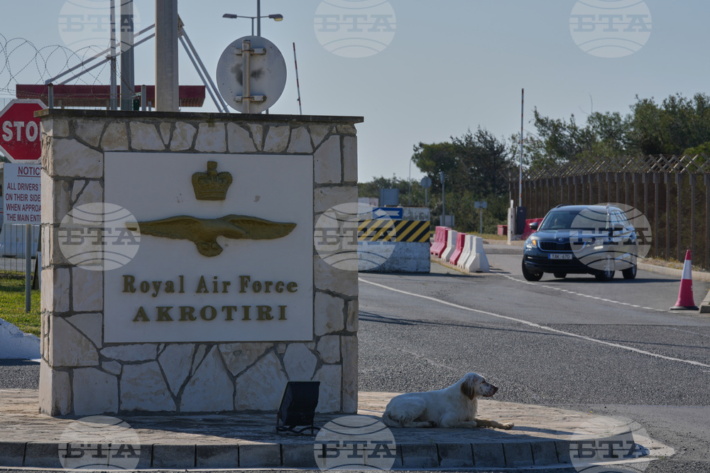Дроновете, ударили британската база Акротири в Кипър, са били изстреляни от Ливан, съобщава кипърската агенция КНА