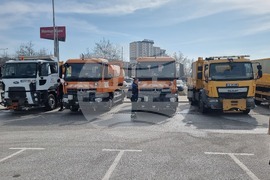 Пловдив - улици - пролетно миене