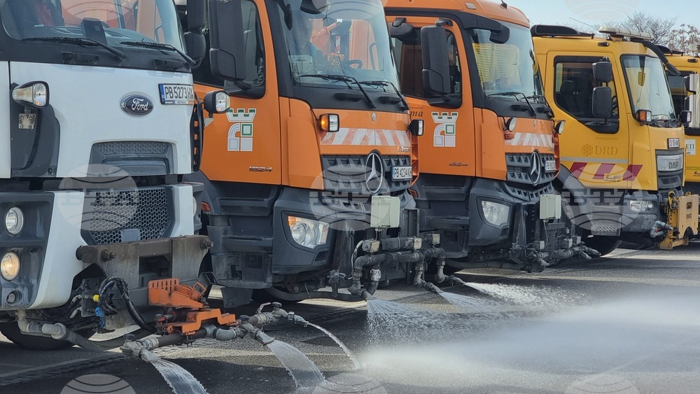 Пловдив - улици - пролетно миене