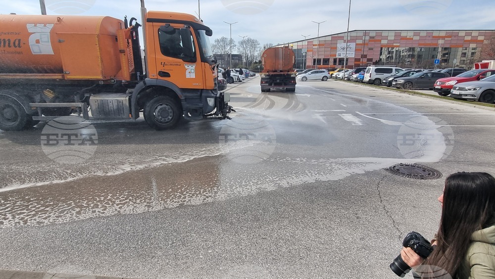 Пловдив - улици - пролетно миене