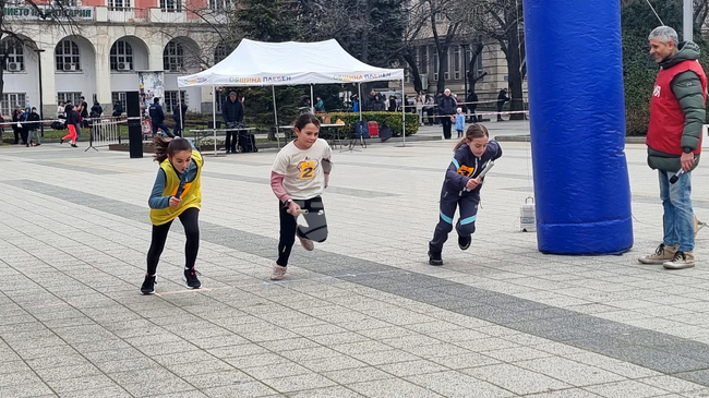 В Плевен се състоя 52-ото издание на лекоатлетическата щафета и крос „Обиколка на Военноисторическите музеи“ 