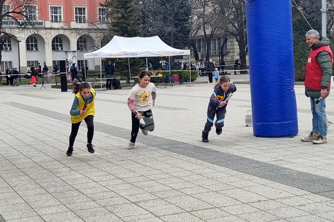 В Плевен се състоя 52-ото издание на лекоатлетическата щафета и крос „Обиколка на Военноисторическите музеи“ 