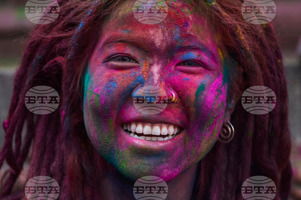 Nepal Holi