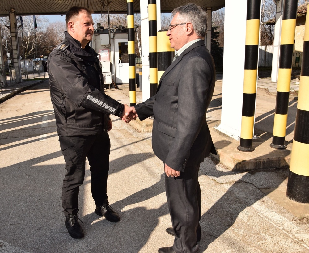 Областна администрация Видин: Областният управител посети ГКПП „Брегово“