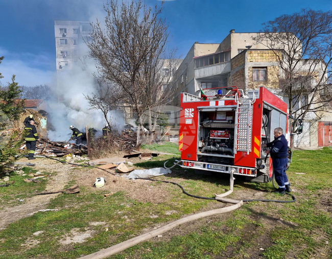 За изминалото денонощие са потушени 115 пожара, един е загинал