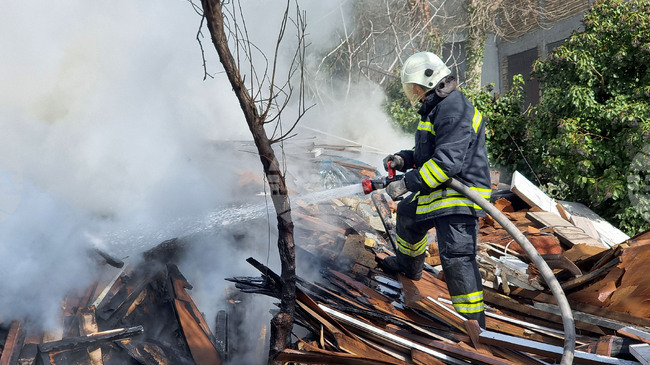 Потушени са 80 пожара в страната за изминалото денонощие, има един пострадал