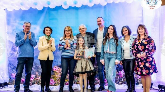 Деветгодишната Мирела Митева от Пловдив получи голямата награда на XII Националeн конкурс за млади изпълнители „Песенна палитра“ Карлово 2026