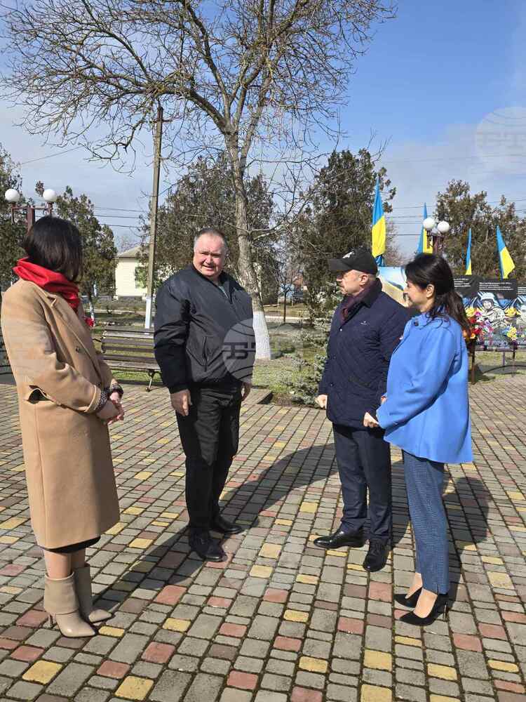 Днес започна посещението на Росица Кирова в бесарабското българско село Кулевча в Одеска област, Украйна